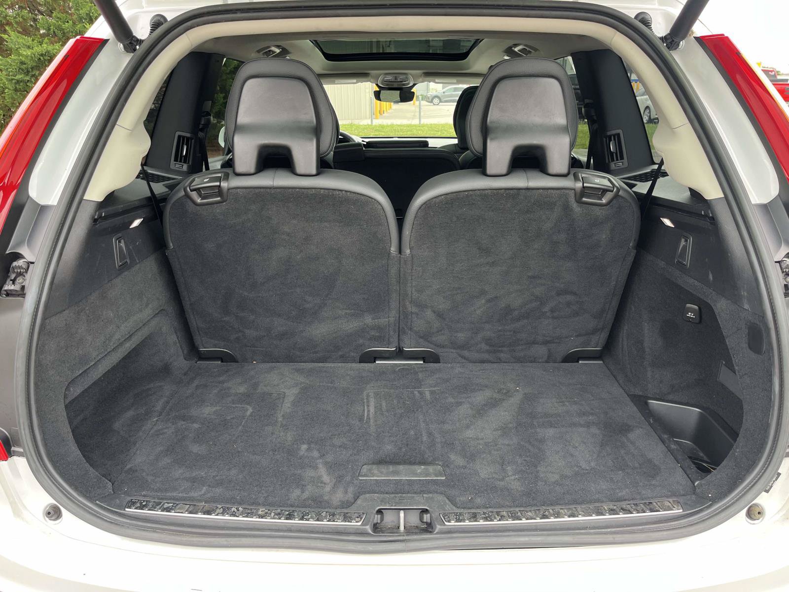 Certified 2023 Volvo XC90 B5 Plus w/ Protection Package AWD/4WD image 13