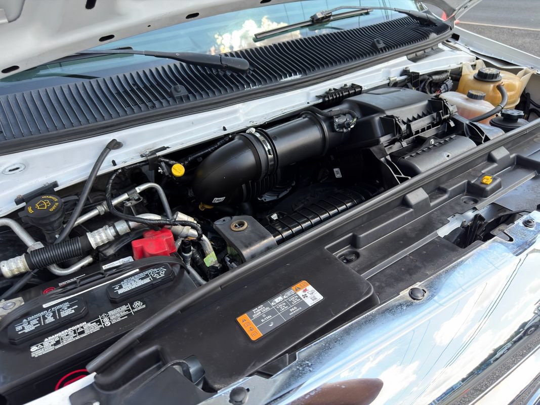 Used 2024 Ford E-450 and Econoline 450 Super Duty w/ Power Windows & Locks Group RWD image 43