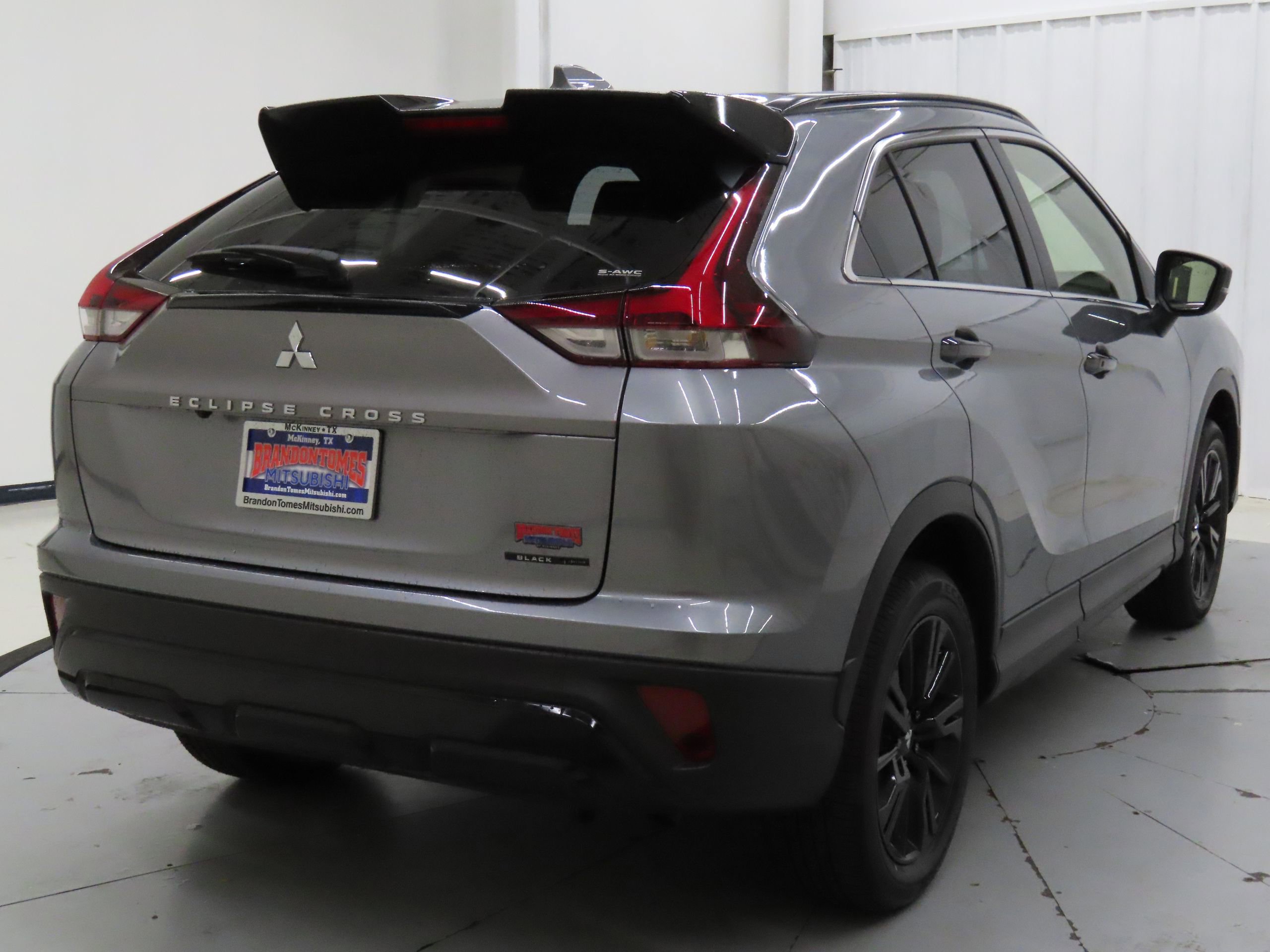 New 2026 Mitsubishi Eclipse Cross Black Edition image 3