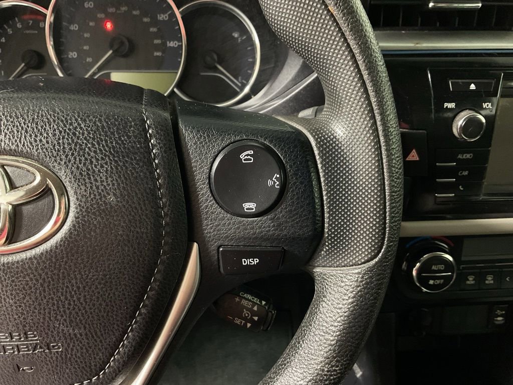 Used 2015 Toyota Corolla LE FWD image 26