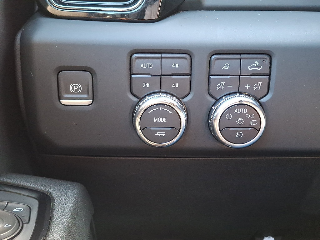 Certified 2023 GMC Sierra 1500 AT4 w/ AT4 Premium Package AWD/4WD image 27