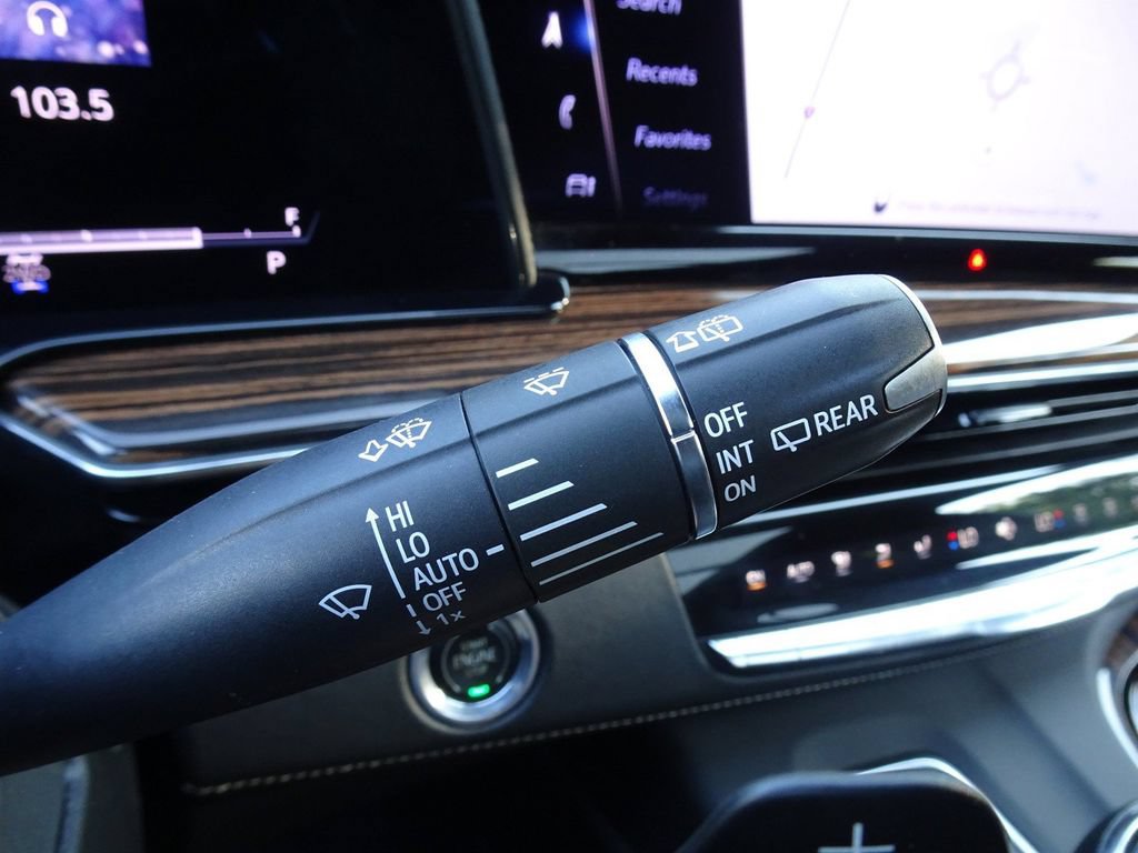 Certified 2023 Cadillac Escalade Premium Luxury w/ LPO, Floor Liner Package AWD/4WD image 24