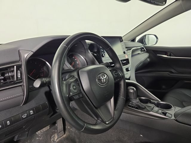 Used 2024 Toyota Camry XSE FWD image 13
