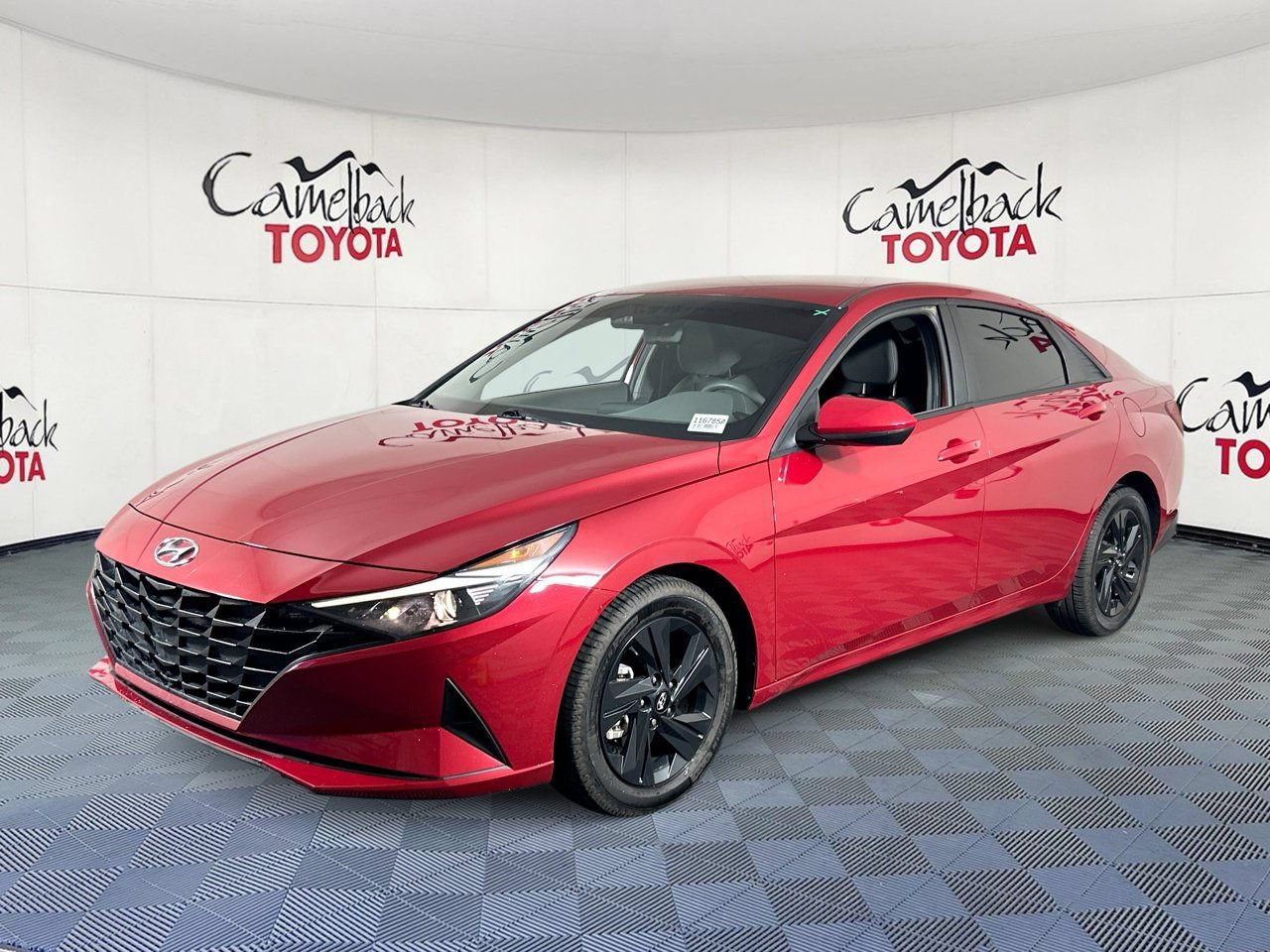 Used 2023 Hyundai Elantra SEL FWD image 4