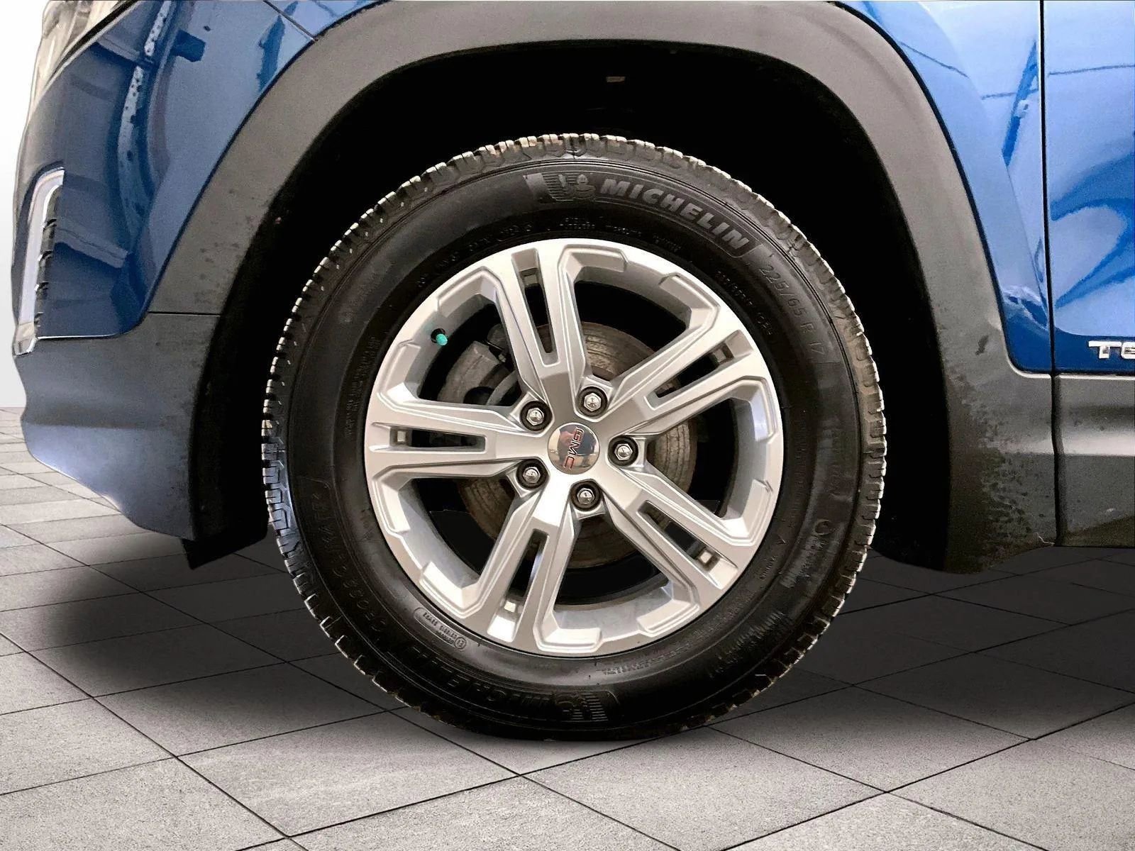 Used 2019 GMC Terrain SLE w/ Driver Convenience Package image 8