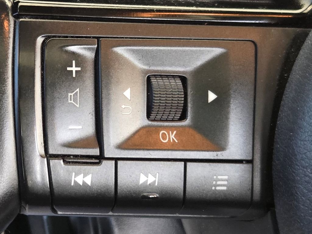 Used 2022 Nissan Pathfinder Platinum w/ Cargo Package image 40