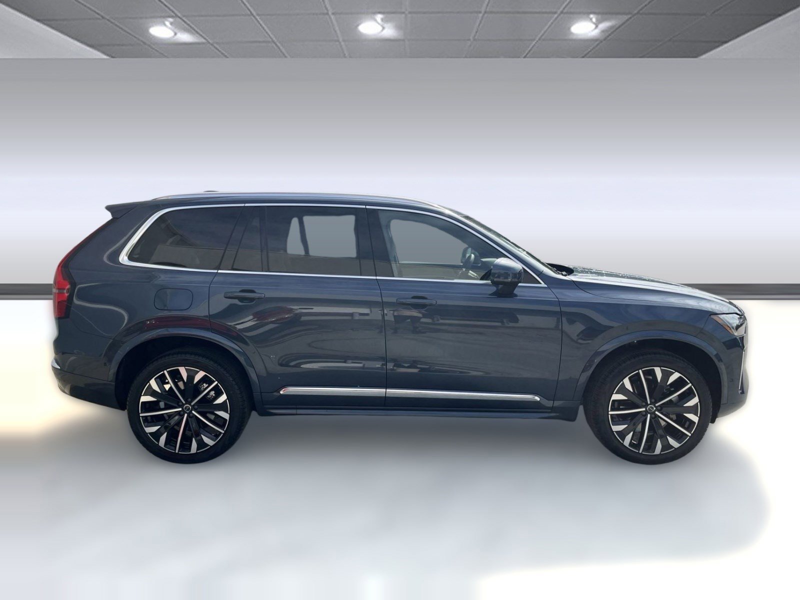 Used 2026 Volvo XC90 B6 Plus w/ Protection Package Premier AWD/4WD image 8