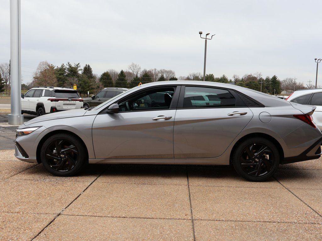 New 2026 Hyundai Elantra Sport image 3