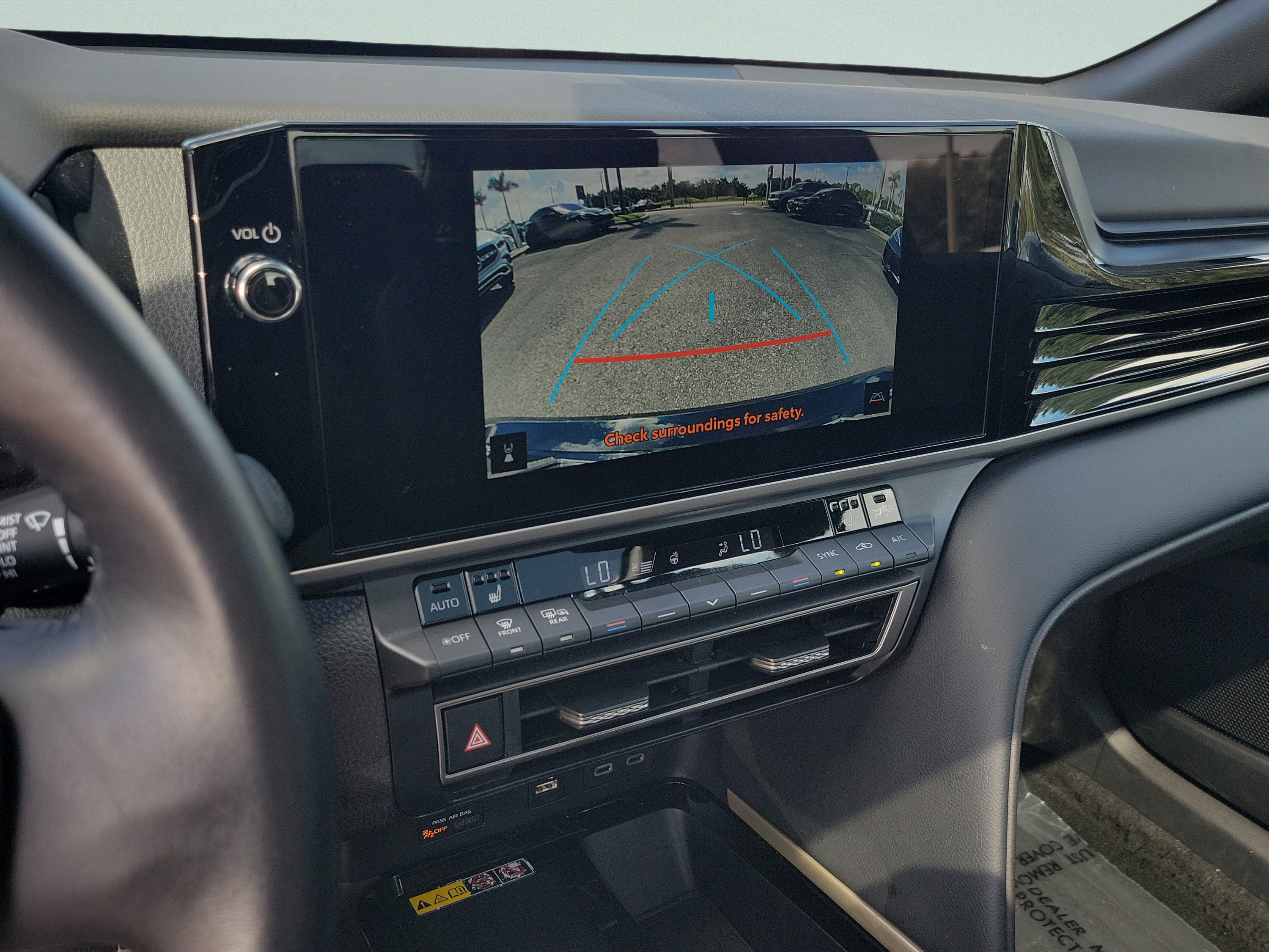 Used 2026 Toyota Camry XSE FWD image 32