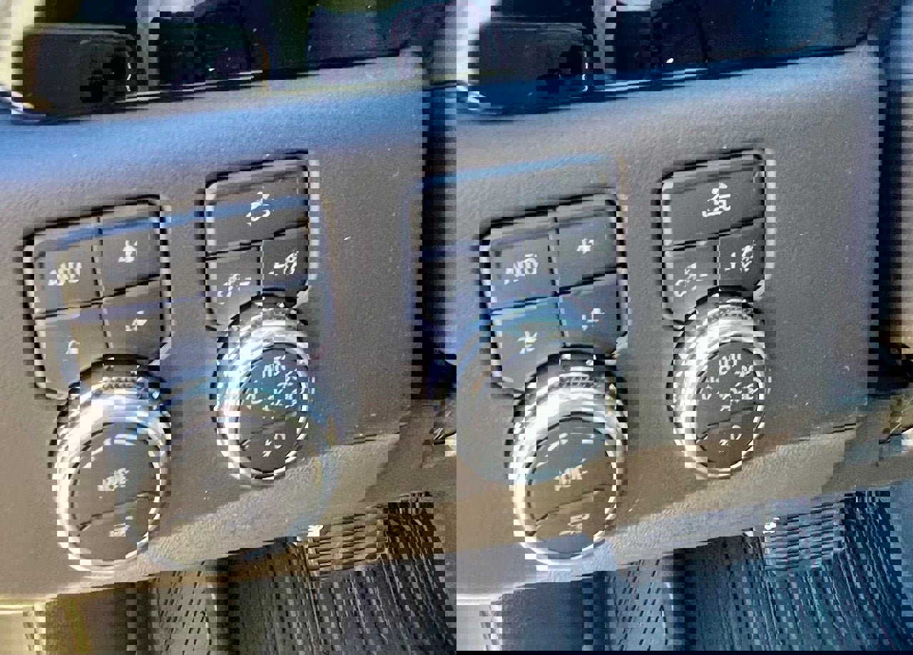 New 2026 GMC Sierra 1500 Elevation image 12