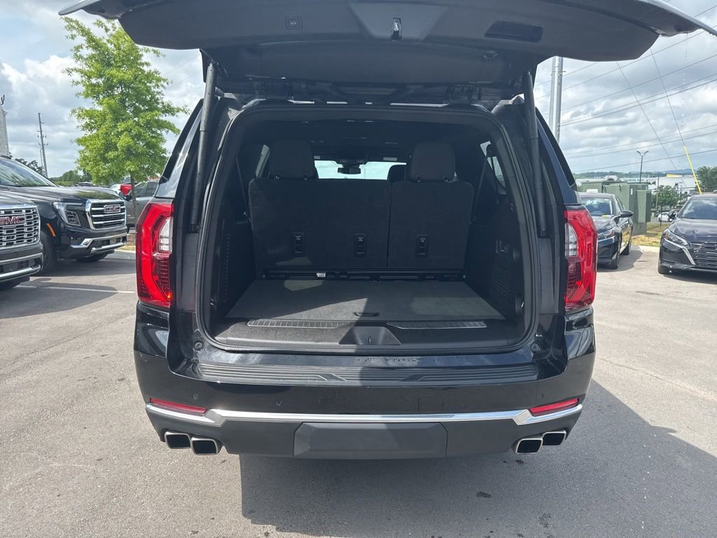 Used 2025 GMC Yukon XL Denali AWD/4WD image 28
