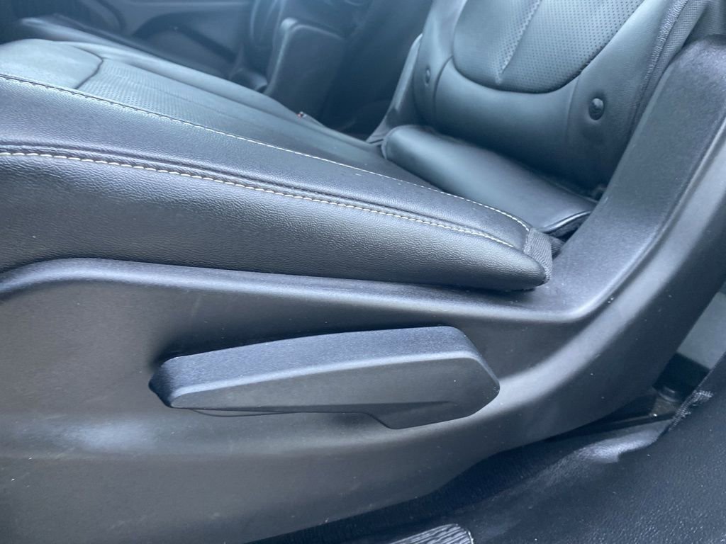 Certified 2023 Jeep Grand Cherokee L Limited w/ Luxury Tech Group II image 22