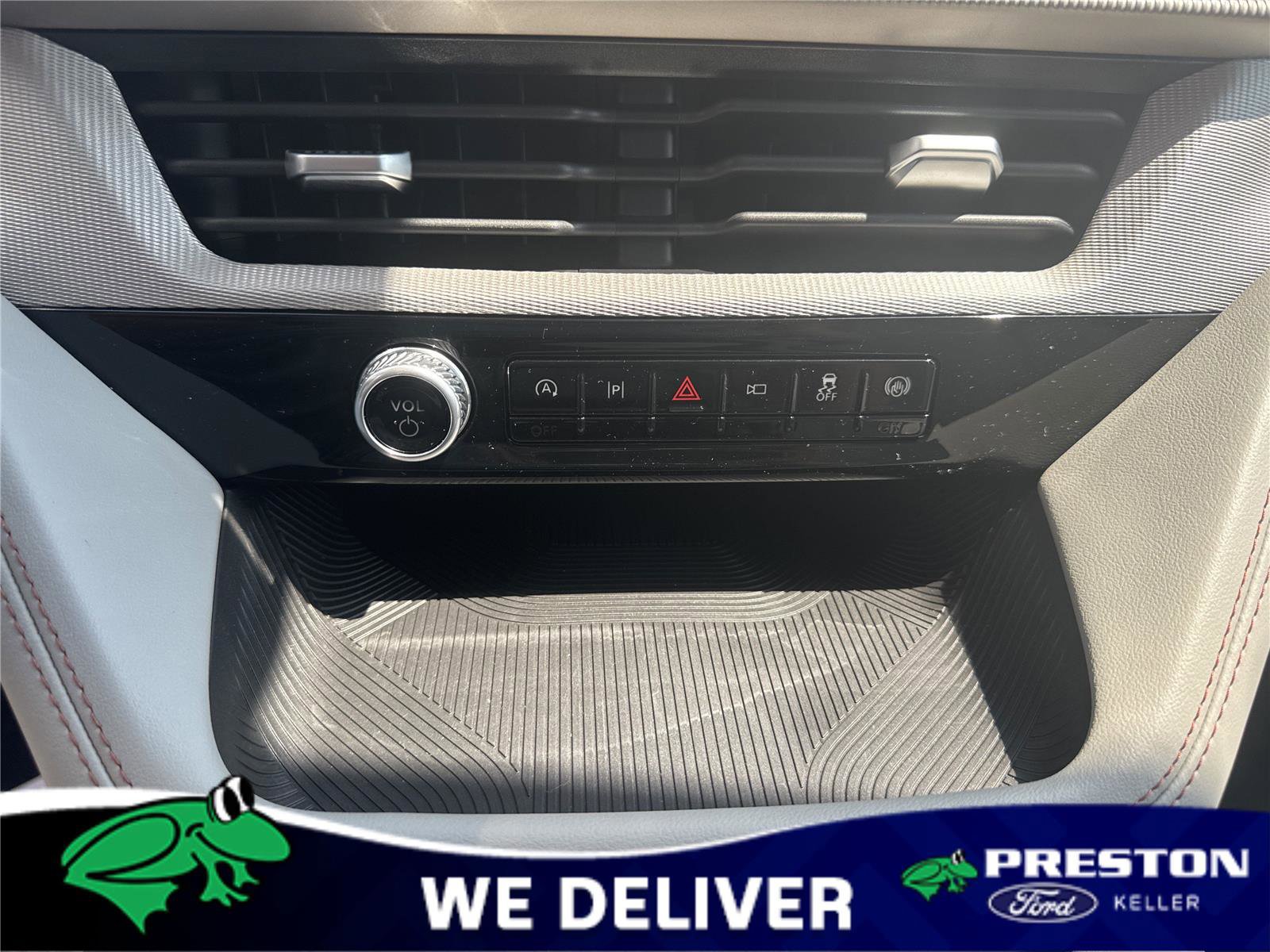 New 2025 Ford Explorer Active w/ Active Comfort Package image 19