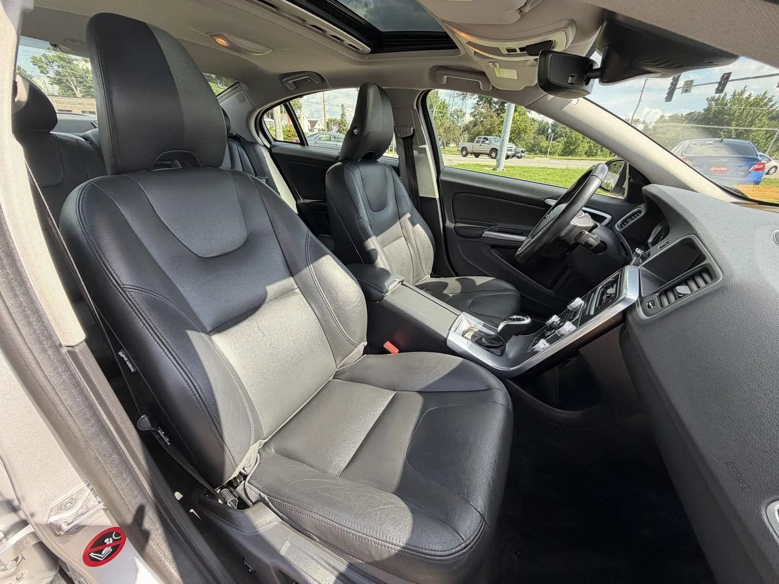 Used 2017 Volvo S60 T5 Inscription AWD/4WD image 15