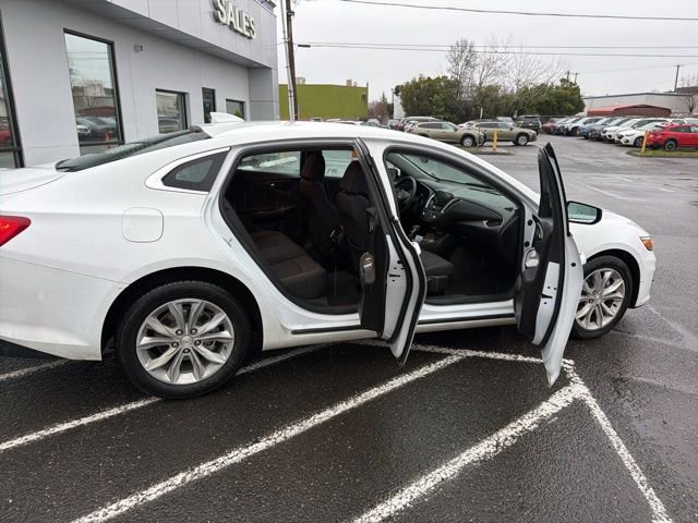 Used 2024 Chevrolet Malibu LT image 14
