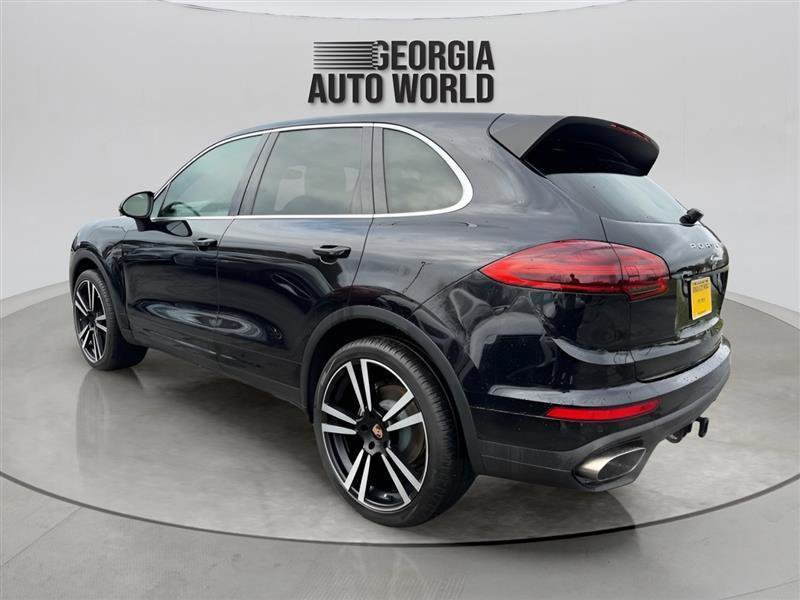 Used 2016 Porsche Cayenne image 10