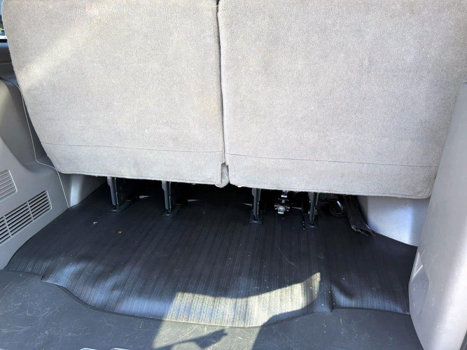 Used 2025 Chevrolet Express 2500 LT RWD image 10