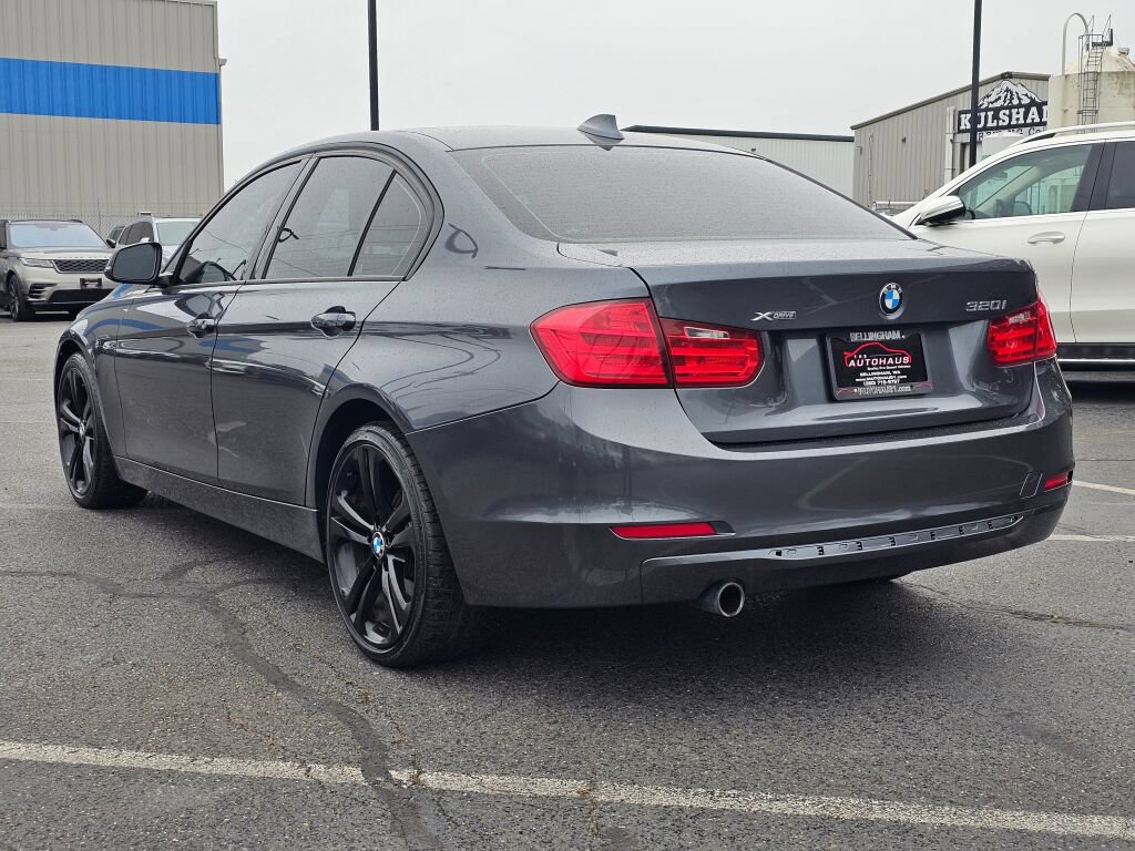 Used 2015 BMW 320i xDrive Sedan AWD/4WD image 3