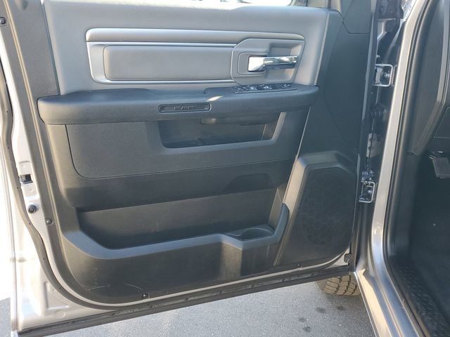 Used 2023 RAM 1500 Classic SLT image 17