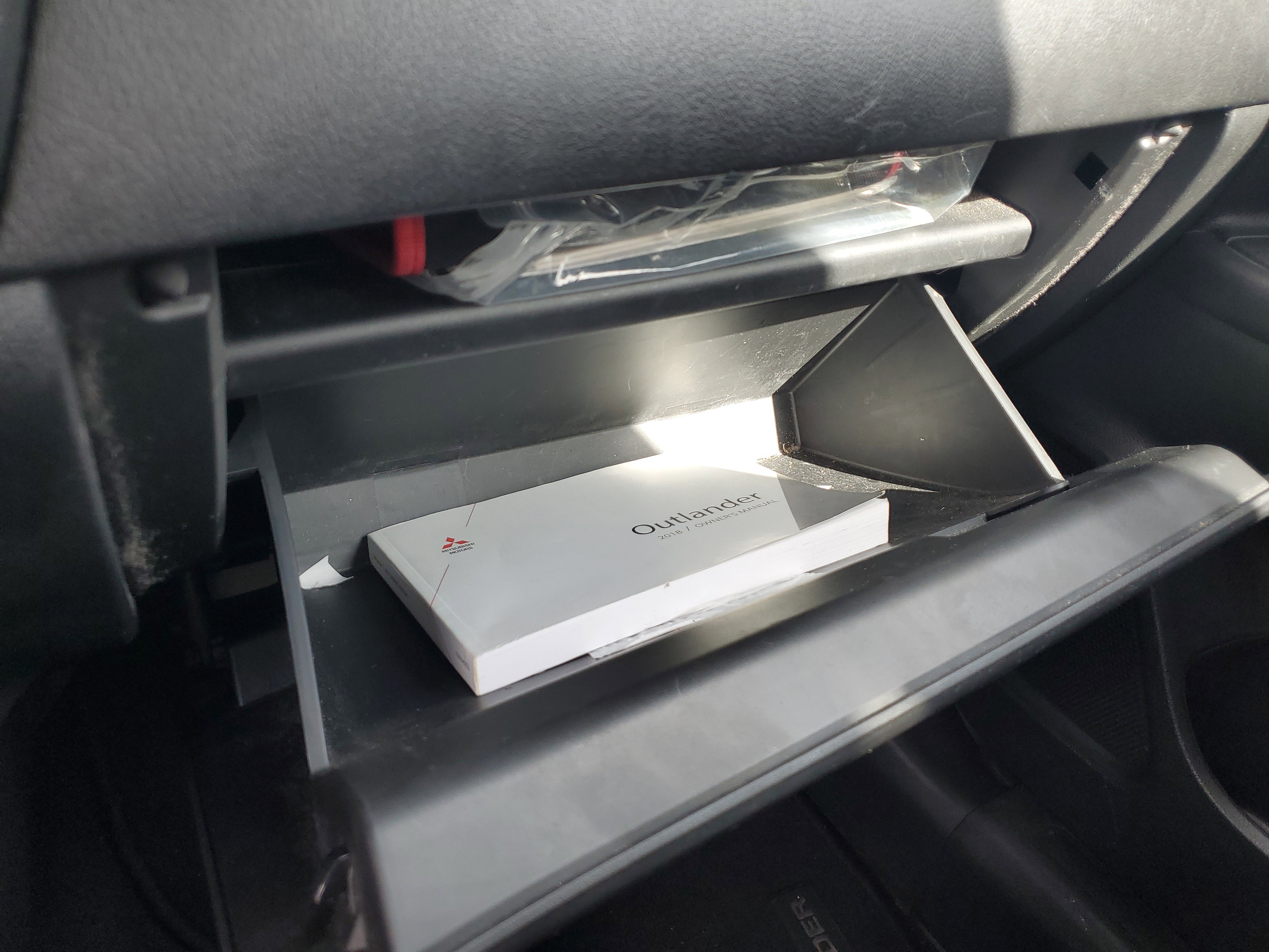 Used 2018 Mitsubishi Outlander ES image 30