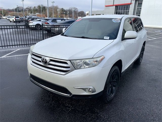 Used 2013 Toyota Highlander FWD image 4
