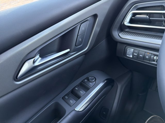 New 2026 Chevrolet Traverse LT image 16