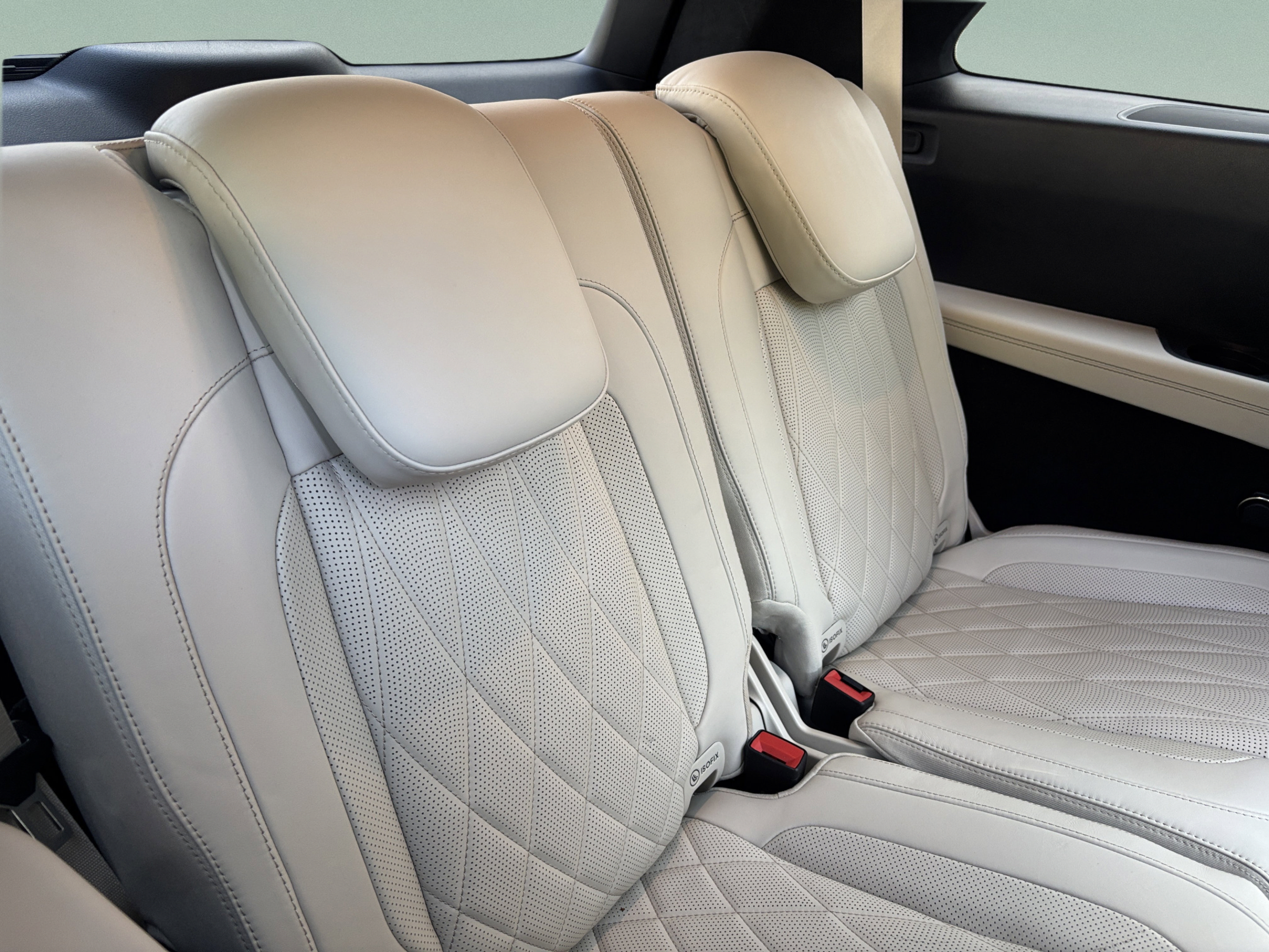 Certified 2023 Mercedes-Benz GLS 63 AMG 4MATIC image 35