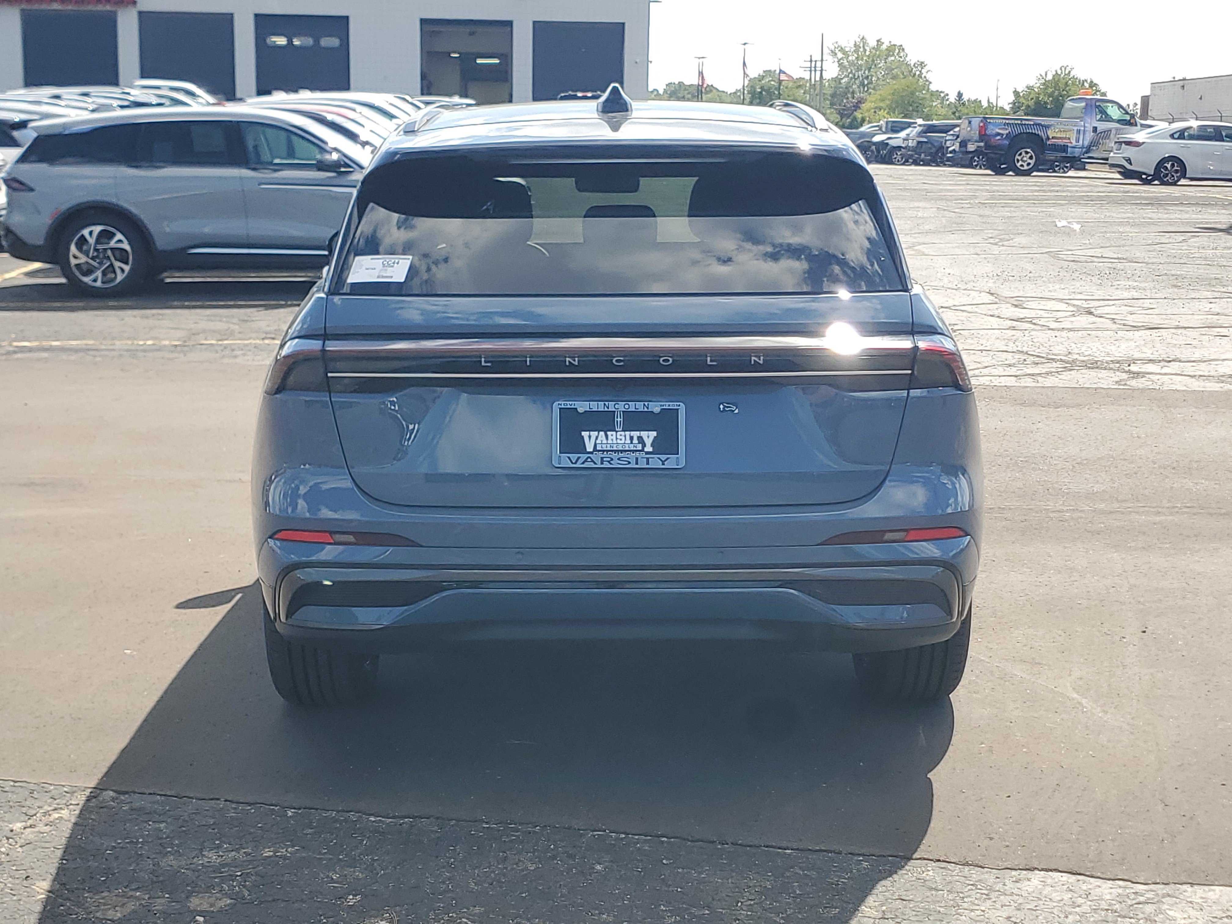 New 2026 Lincoln Nautilus Reserve AWD/4WD image 4