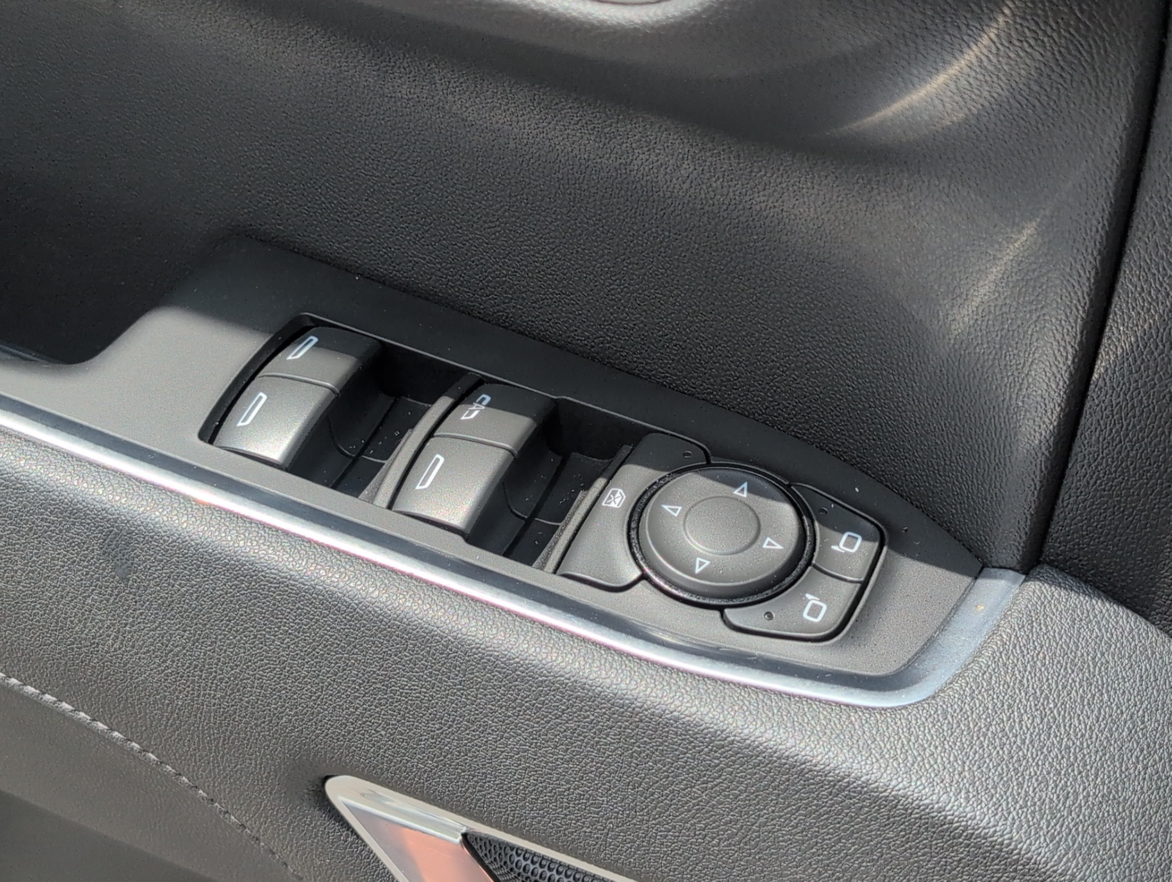 Used 2026 Chevrolet Silverado 1500 RST RWD image 16