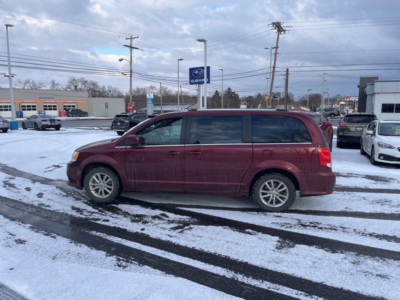 Used 2018 Dodge Grand Caravan SXT image 4