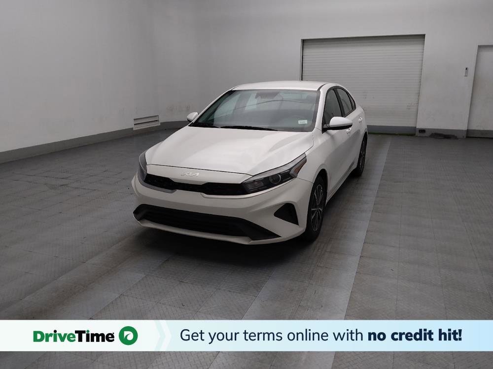 Used 2023 Kia Forte LXS image 1