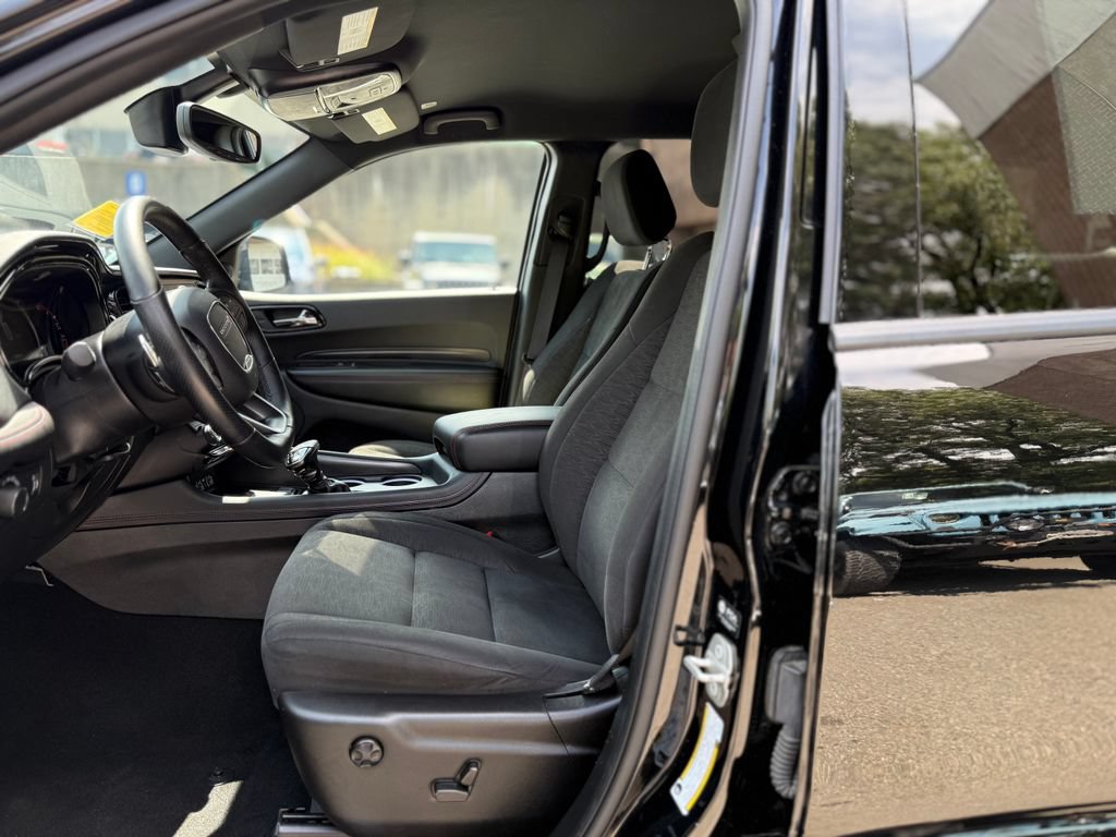 Used 2023 Dodge Durango R/T w/ Blacktop Package AWD/4WD image 17