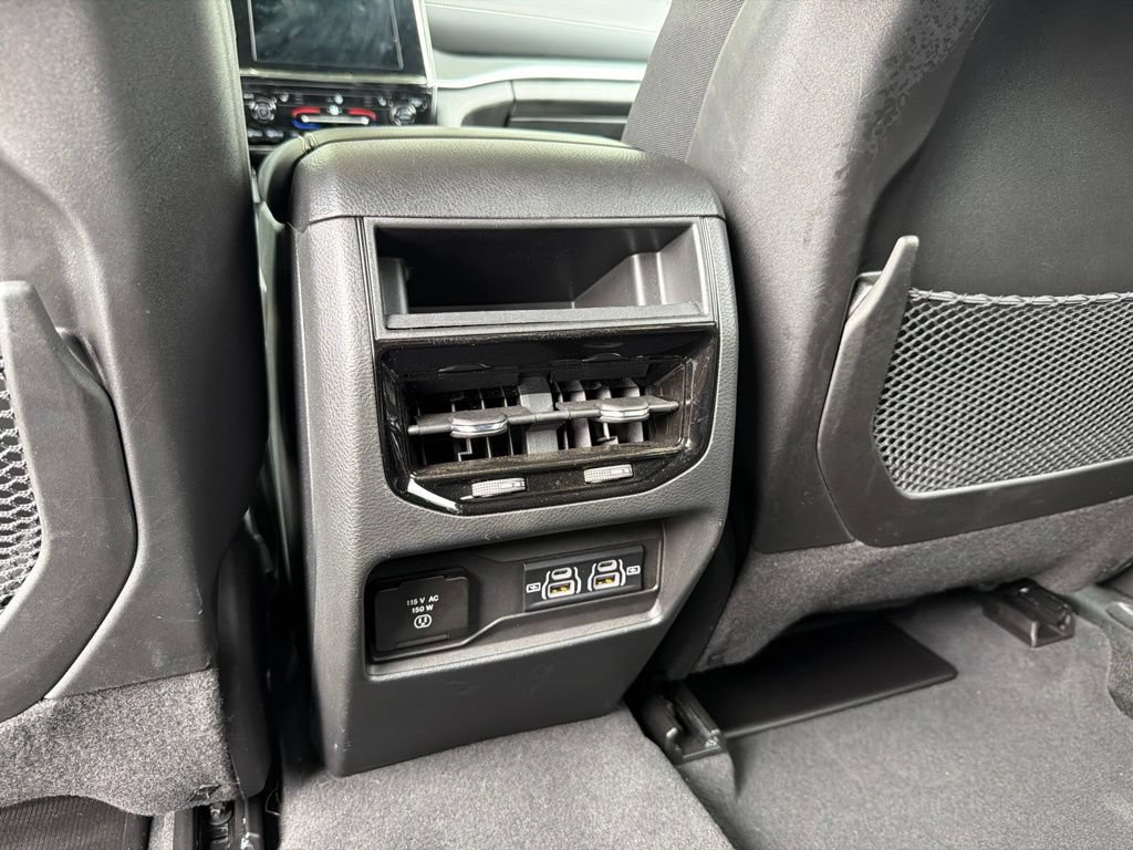 Used 2024 Jeep Grand Cherokee Altitude AWD/4WD image 25