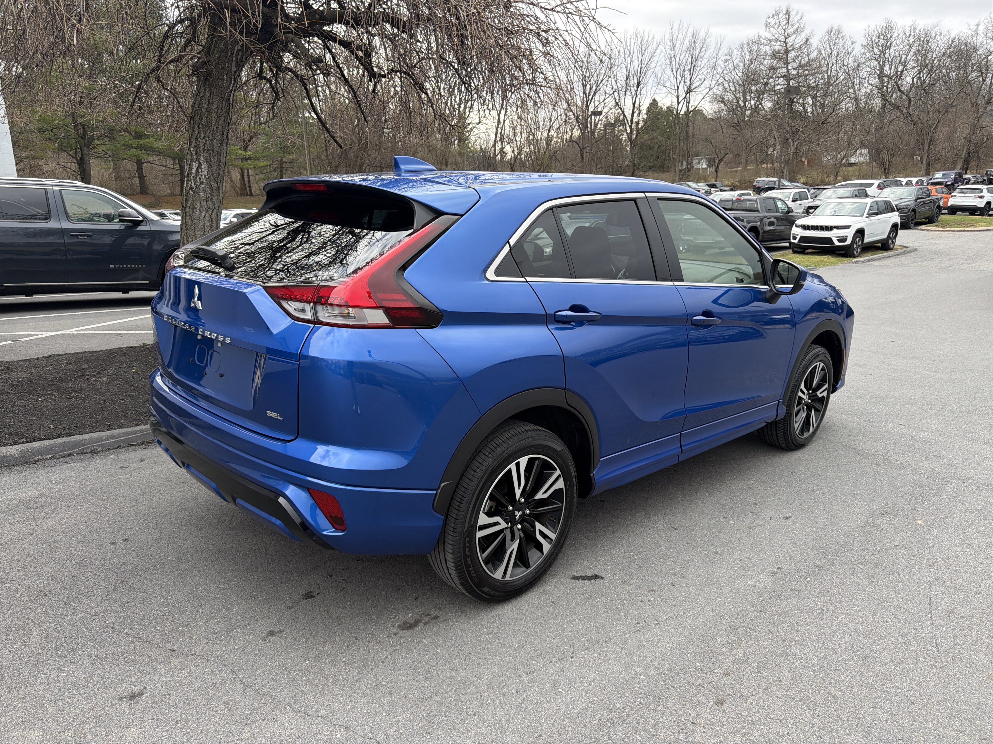 Used 2024 Mitsubishi Eclipse Cross SEL image 3