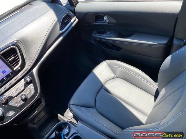 New 2027 Chrysler Pacifica Select AWD/4WD image 16