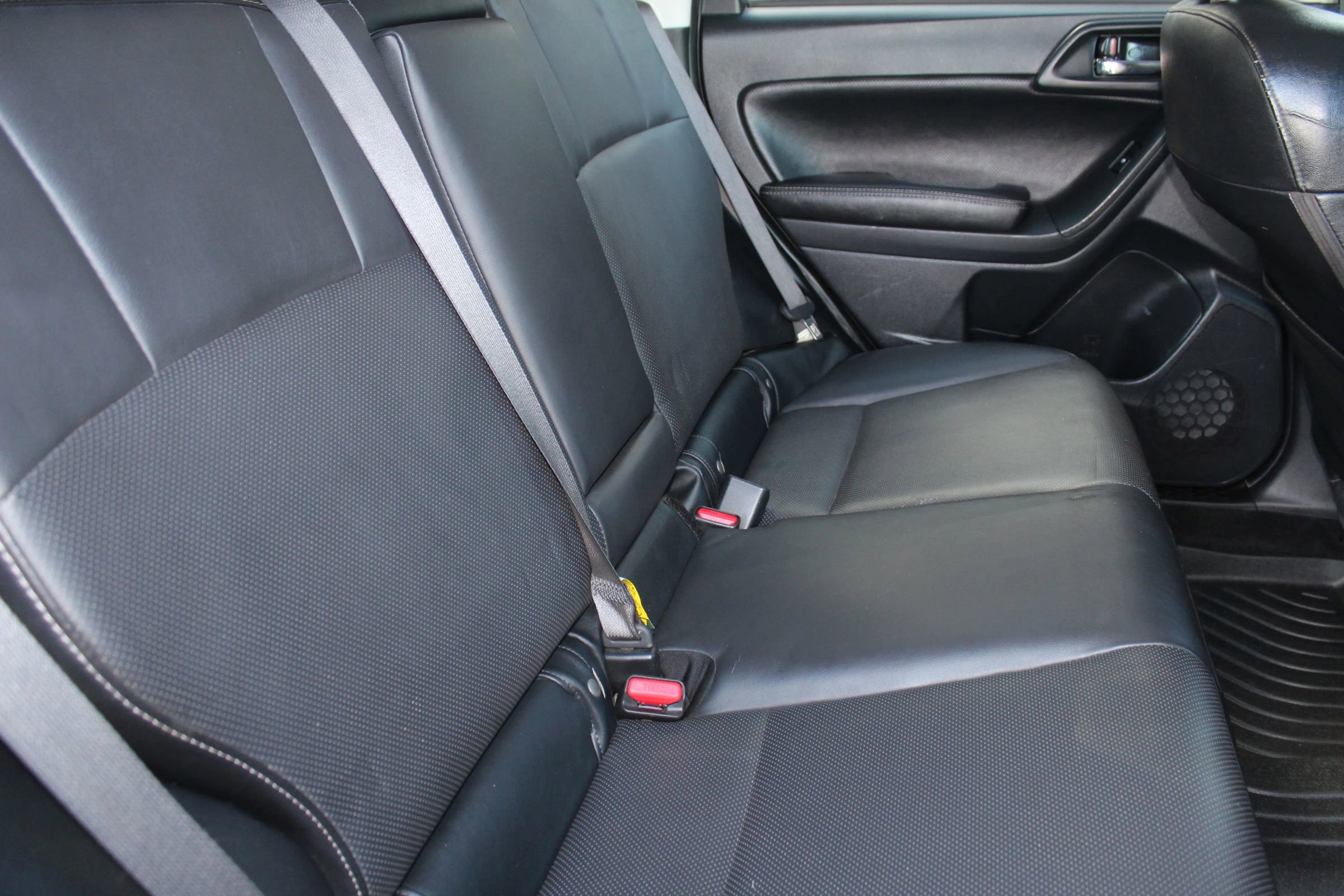 Used 2016 Subaru Forester 2.5i Limited image 14