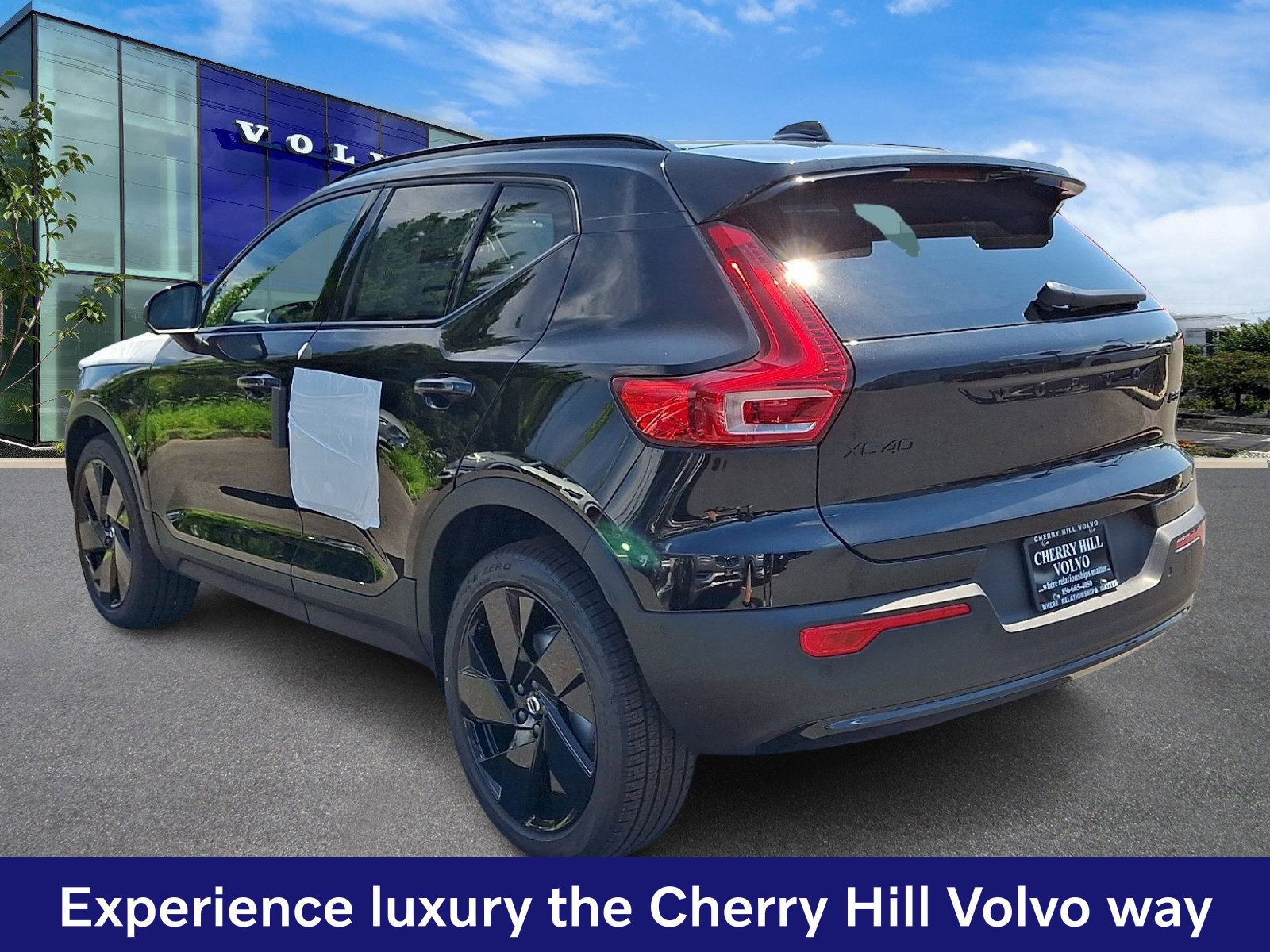 New 2026 Volvo XC40 B5 Ultra w/ Protection Package Premier AWD/4WD image 3