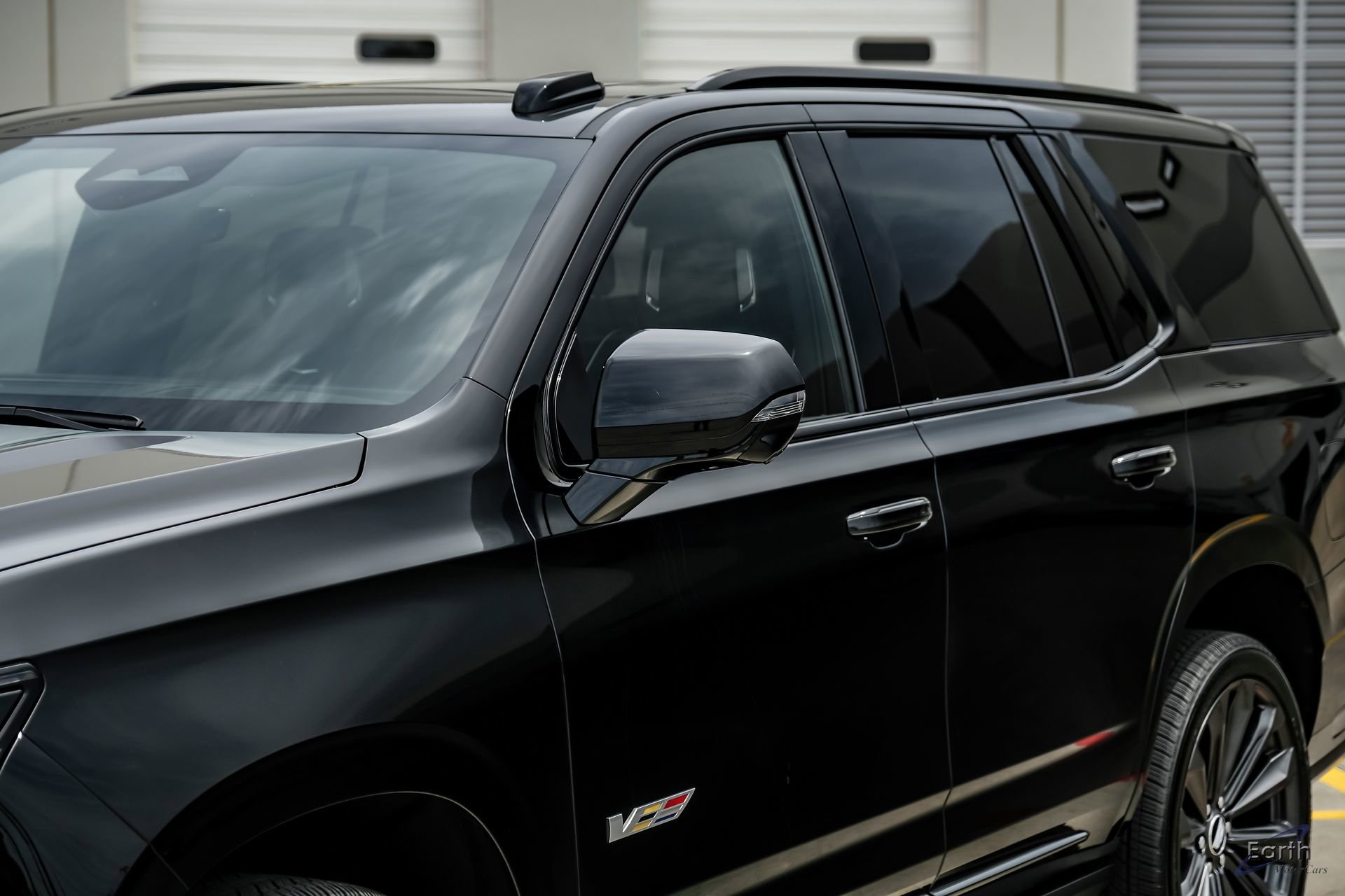 Used 2025 Cadillac Escalade V AWD/4WD image 28
