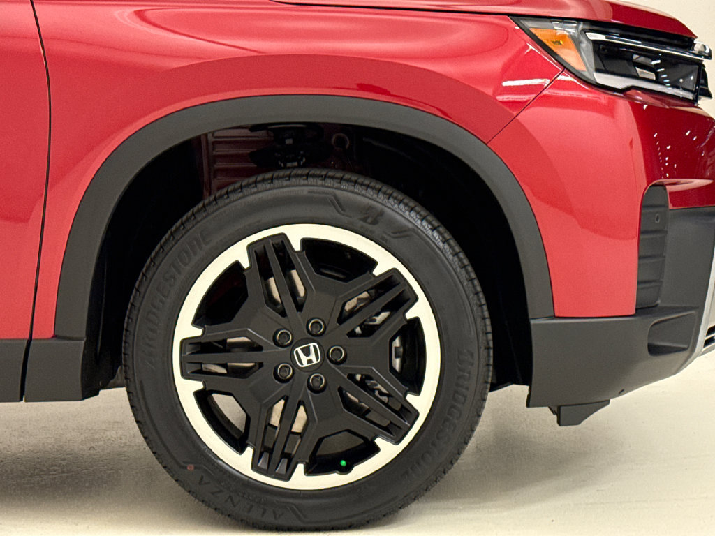 New 2026 Honda Pilot Touring image 6