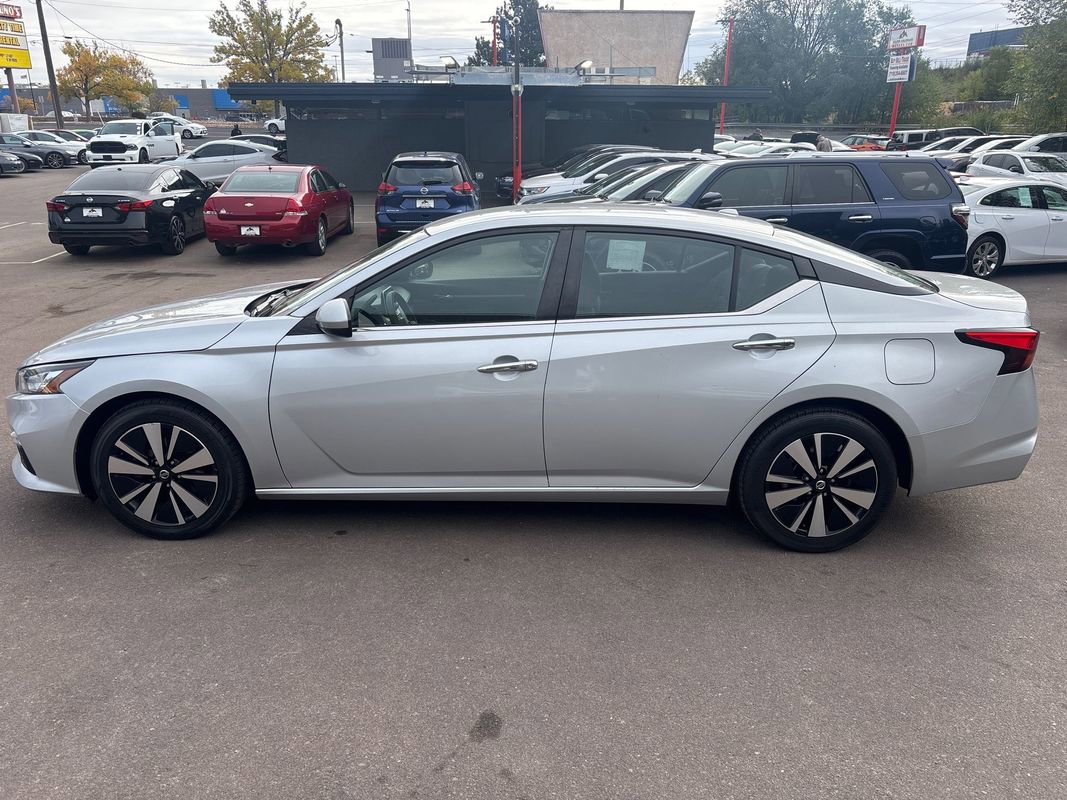 Used 2021 Nissan Altima 2.5 SV image 4
