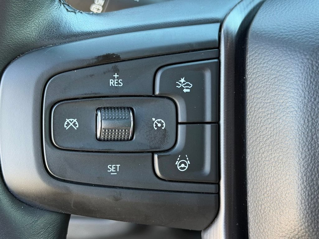 Used 2024 GMC Yukon Denali Ultimate AWD/4WD image 16