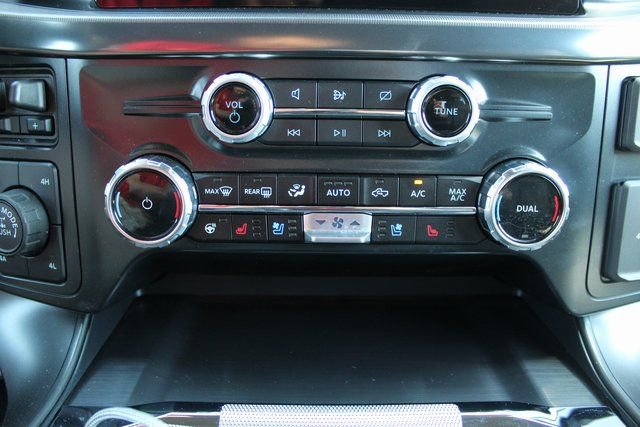 Used 2024 Ford F150 Lariat image 23