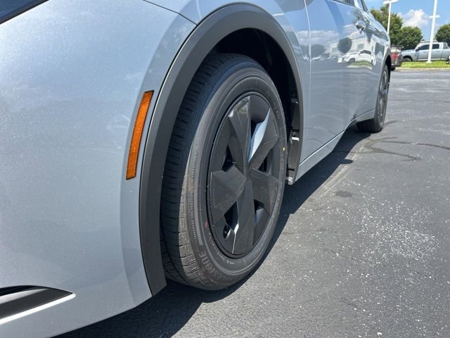 New 2025 Toyota Prius Plug-In Hybrid image 10