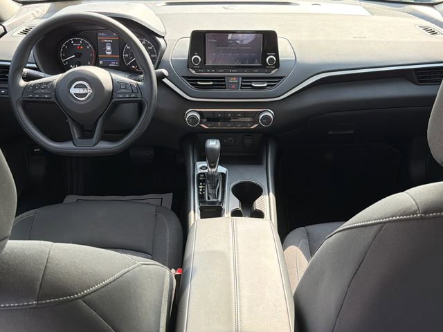 Used 2023 Nissan Altima 2.5 S image 12