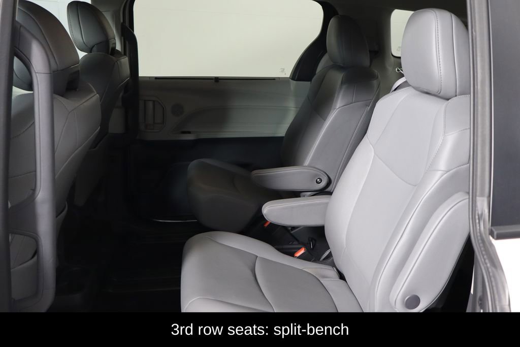 Used 2024 Toyota Sienna XLE image 16