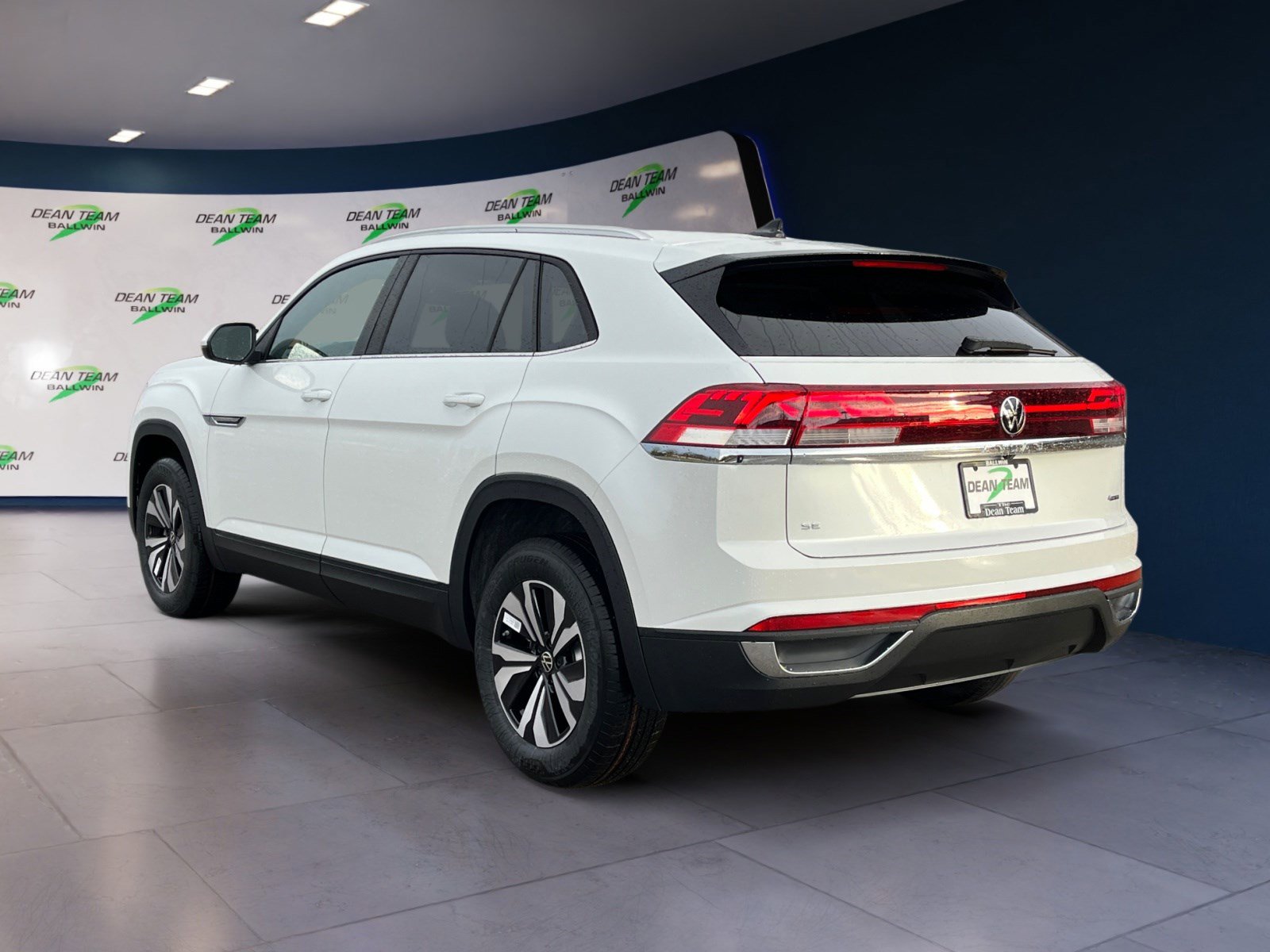 New 2026 Volkswagen Atlas Cross Sport SE image 5