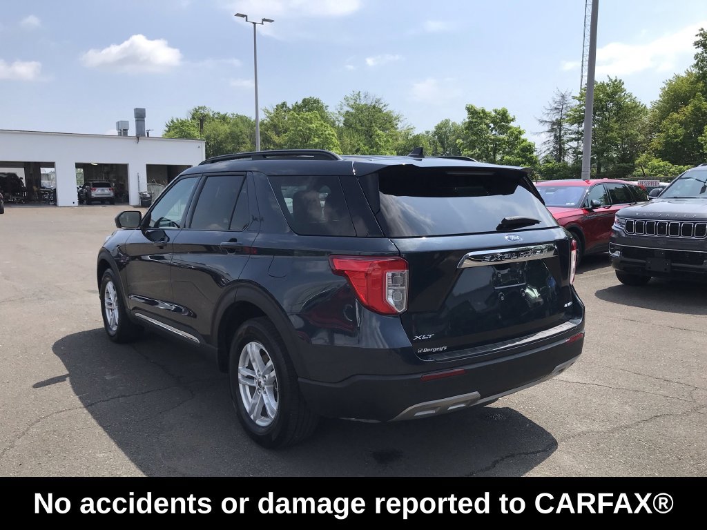 Used 2024 Ford Explorer XLT w/ Equipment Group 202A AWD/4WD image 3