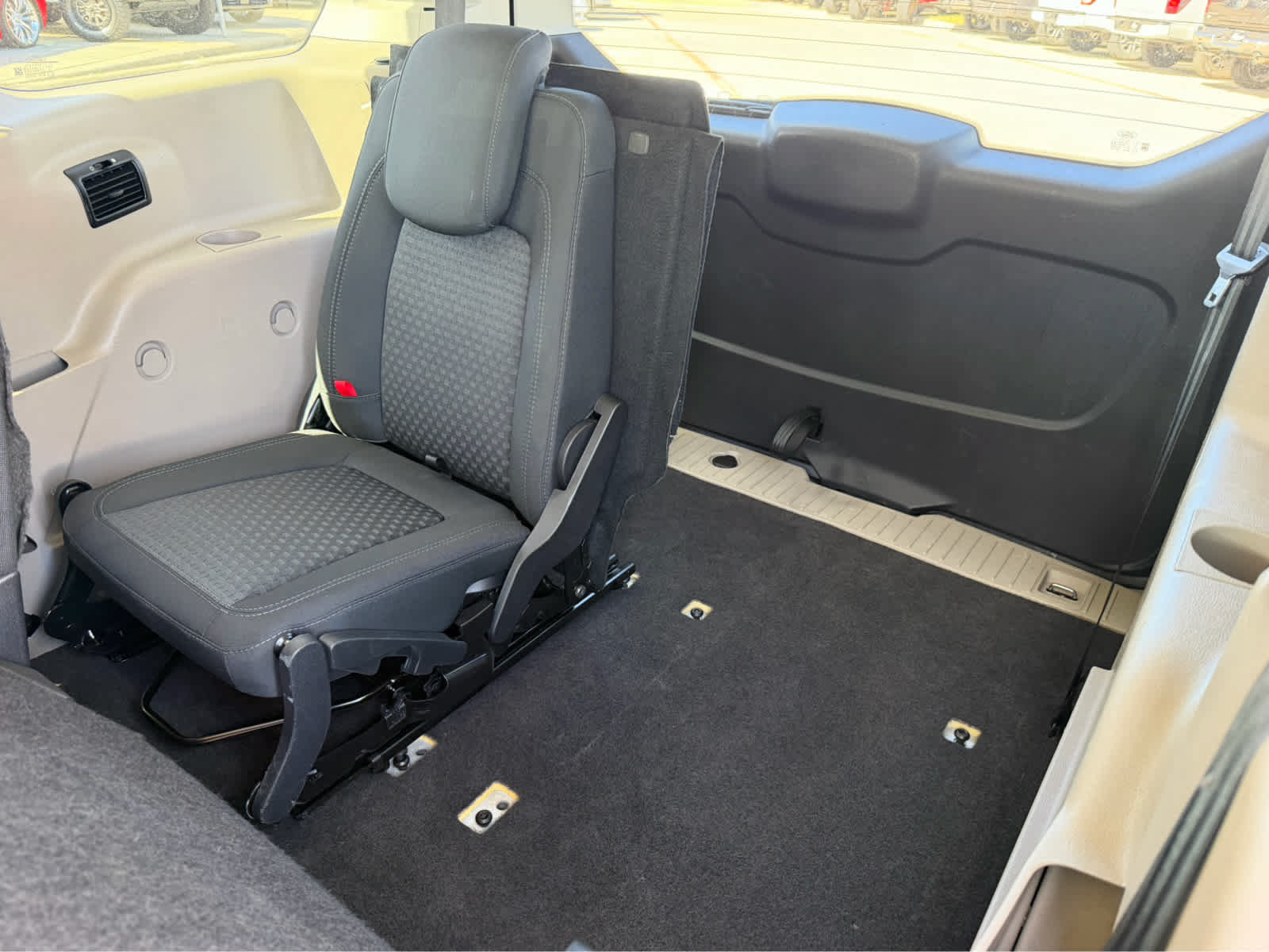 Used 2015 Ford Transit Connect XLT FWD image 23
