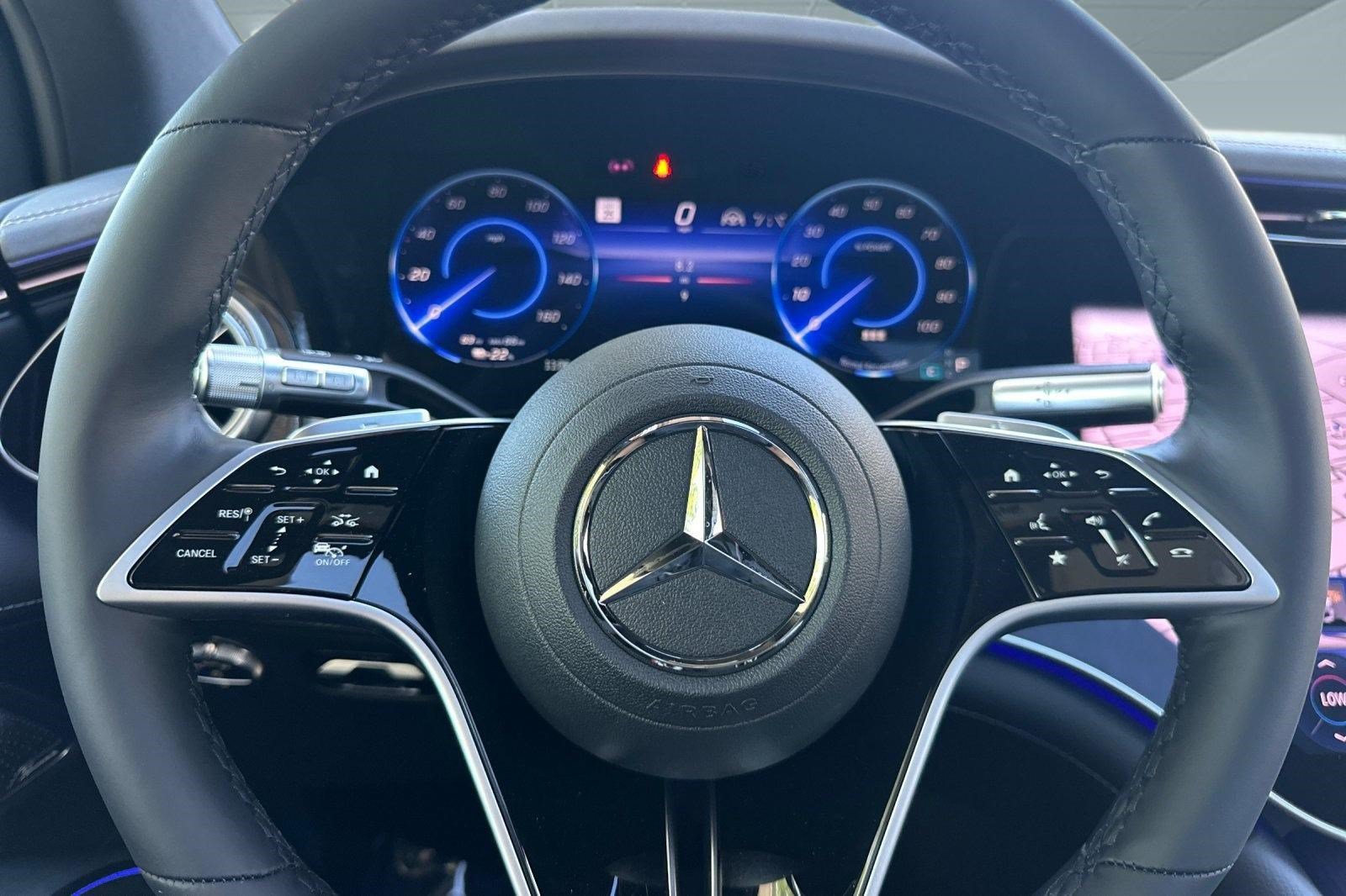 New 2027 Mercedes-Benz EQS 400 4MATIC SUV image 11