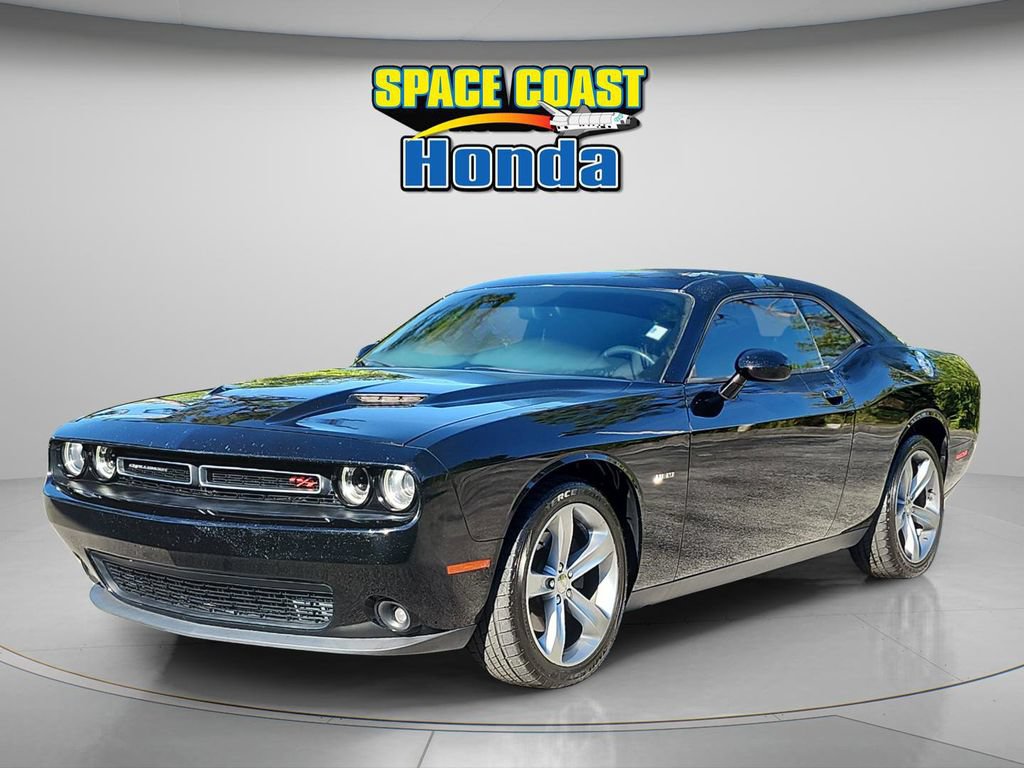 Used 2015 Dodge Challenger R/T w/ Quick Order Package 28B R/T RWD image 4